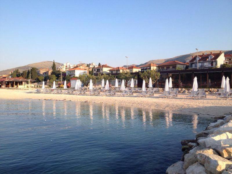 Beautiful Apartment In Center Of Trogir Exterior photo